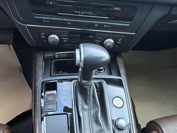 奥迪A6L 2014款 50 TFSI quattro 豪华型