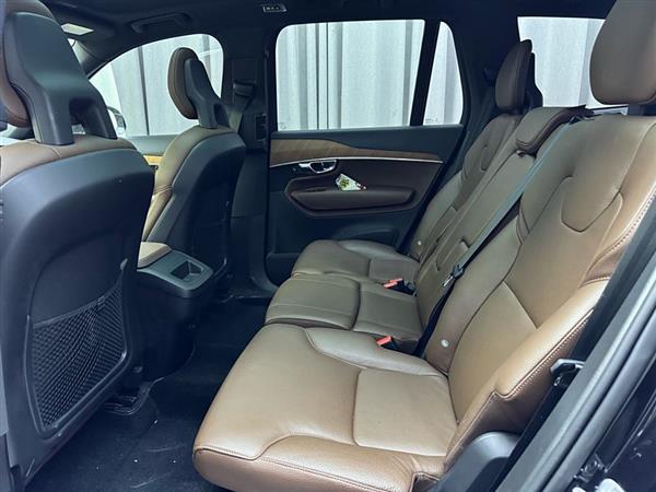 沃尔沃XC90 2021款 B5 智行豪华版 5座