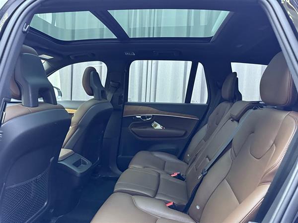 沃尔沃XC90 2021款 B5 智行豪华版 5座