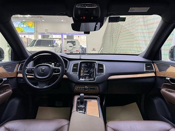 沃尔沃XC90 2021款 B5 智行豪华版 5座