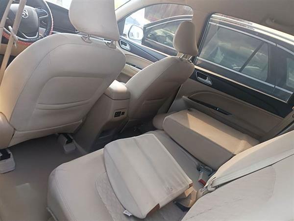 宝骏730 2016款 改款 1.5L 手动标准型 5座