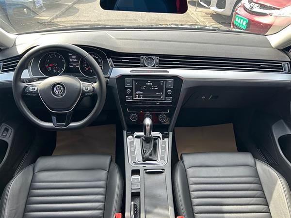 迈腾 2018款 330TSI DSG 领先型