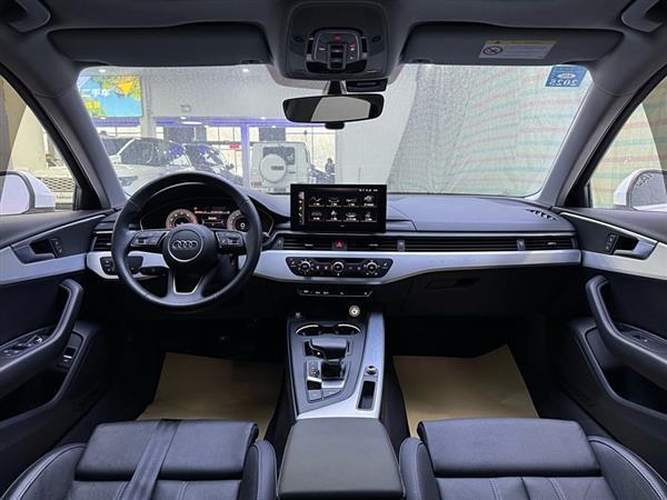 奥迪A4L 2022款 40 TFSI 时尚动感型