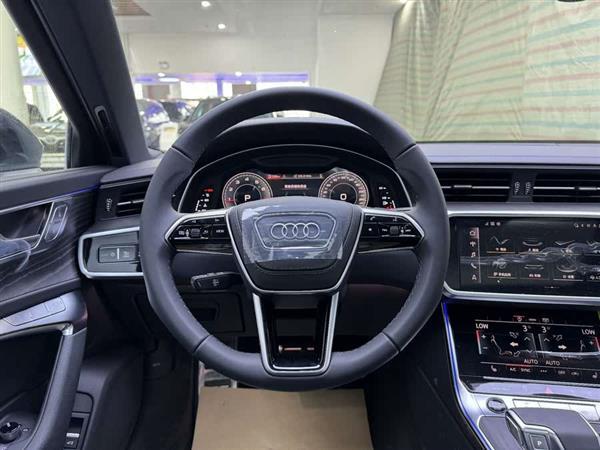奥迪A6L 2024款 45 TFSI 臻选动感型