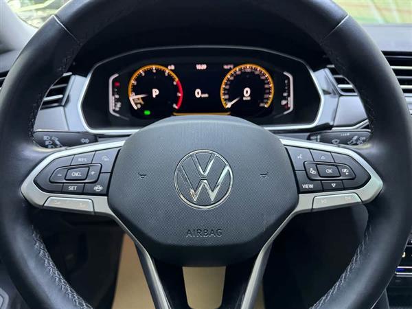 迈腾 2020款 330TSI DSG 豪华型