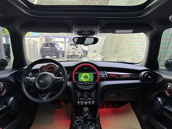 MINI 2019款 2.0T COOPER S 赛车手