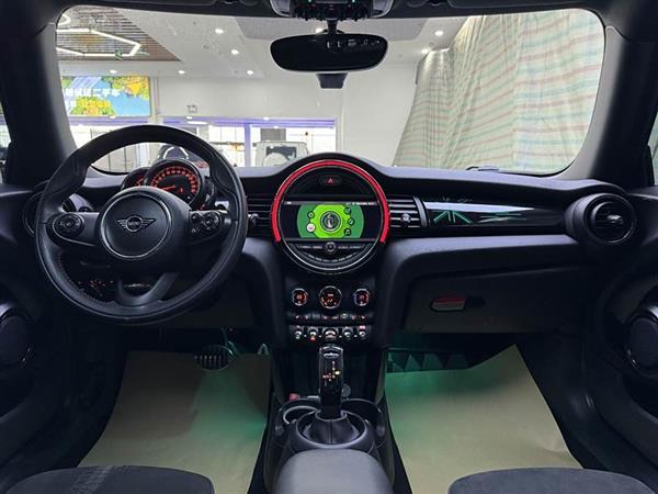 MINI 2019款 2.0T COOPER S 赛车手