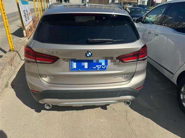宝马X1 2022款 改款 xDrive25Li 尊享型