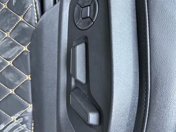 奥迪Q7 2020款 55 TFSI quattro S line运动型