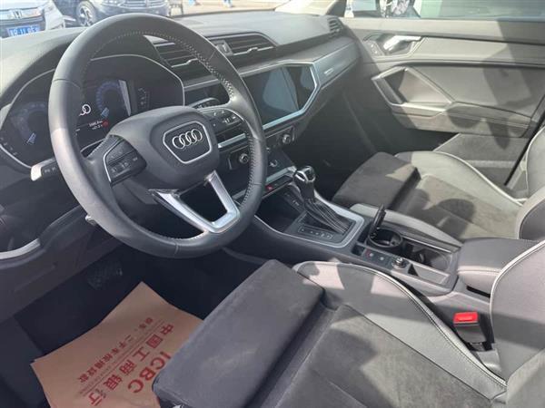 奥迪Q3 2019款 35 TFSI 时尚动感型
