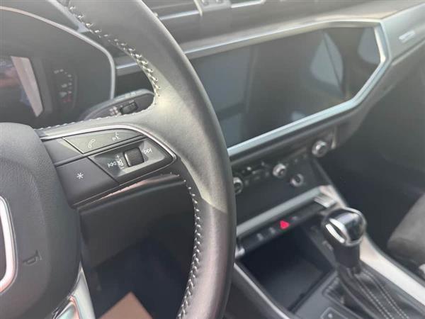 奥迪Q3 2019款 35 TFSI 时尚动感型