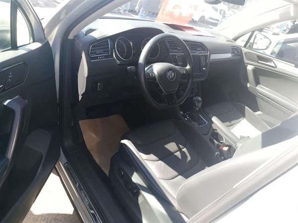 途观L 2018款 330TSI 自动两驱豪华版
