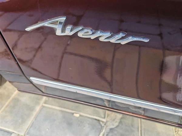 别克GL8 2020款 Avenir艾维亚 七座亲礼版