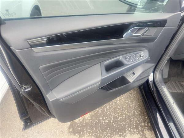帕萨特 2022款 380TSI 旗舰版