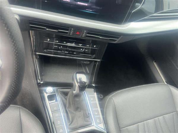 帕萨特 2022款 380TSI 旗舰版