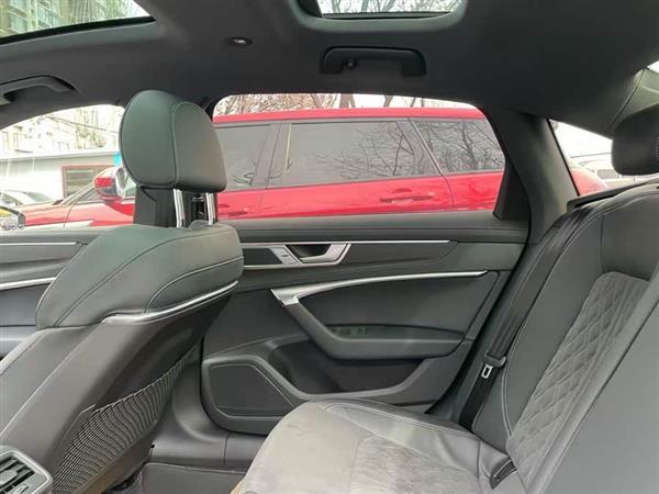 奥迪A6L 2024款 40 TFSI 豪华动感型