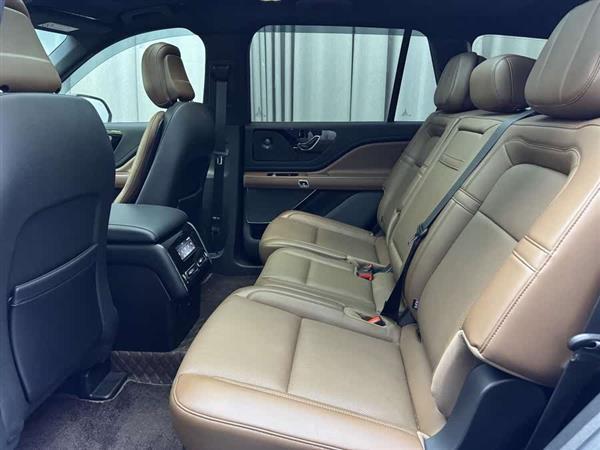飞行家 2023款 3.0T V6 四驱尊雅巡航版 七座