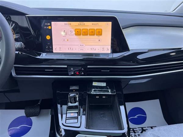 揽境 2023款 改款 380TSI 四驱旗舰胜境版 7座