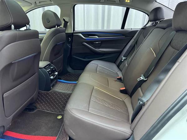 宝马5系 2021款 530Li 领先型 豪华套装