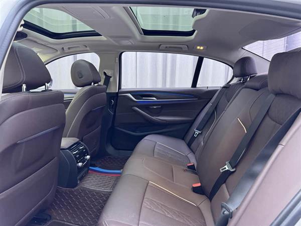 宝马5系 2021款 530Li 领先型 豪华套装