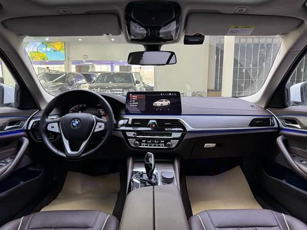 宝马5系 2021款 530Li 领先型 豪华套装