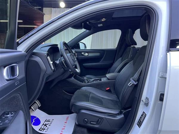 沃尔沃XC40 2020款 T4 四驱智远运动版