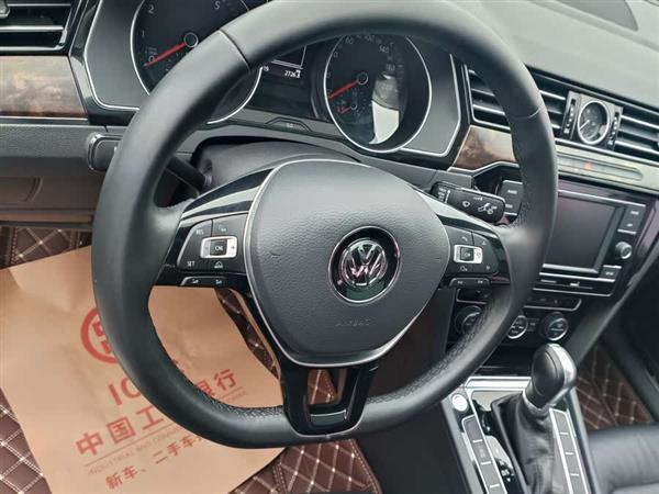 迈腾 2018款 改款 330TSI DSG 豪华型