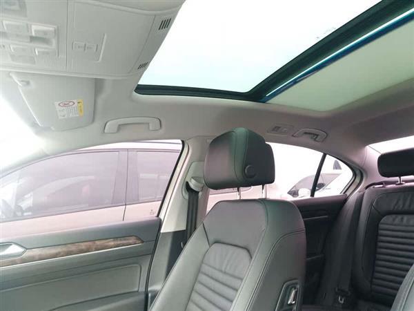迈腾 2018款 改款 330TSI DSG 豪华型