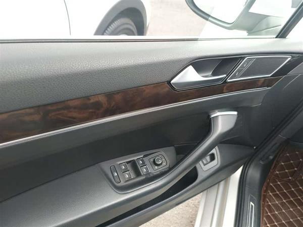 迈腾 2019款 330TSI DSG 豪华型 国VI