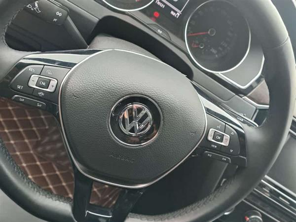 迈腾 2019款 330TSI DSG 豪华型 国VI