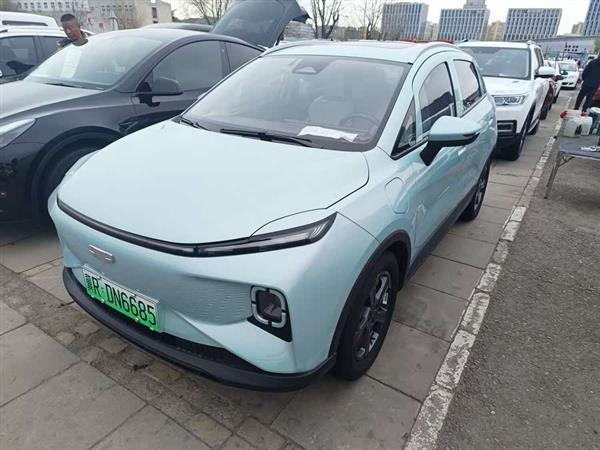 吉利几何E萤火虫 2023款 401KM 超吸粉特别版 5座