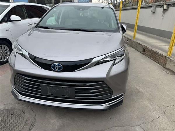 赛那SIENNA 2023款 2.5L混动 尊贵版