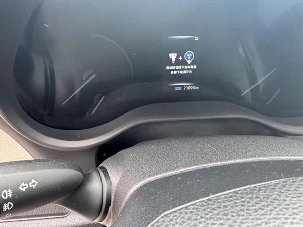 赛那SIENNA 2023款 2.5L混动 尊贵版