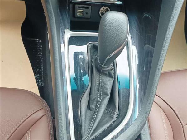别克GL6 2019款 18T 6座互联尊贵型 国VI
