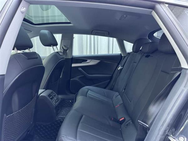 奥迪A5(进口) 2021款 Sportback 40 TFSI 时尚动感型