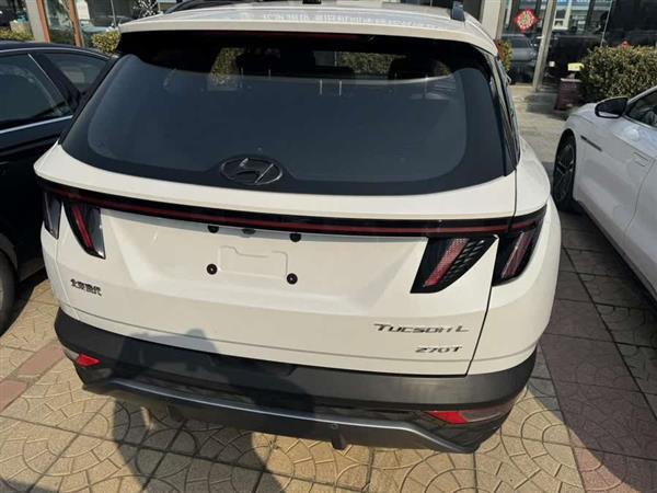 途胜 2023款 途胜L 1.5T 自动两驱LUX尊贵版