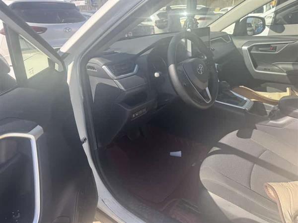 RAV4荣放 2020款 2.0L CVT两驱都市版
