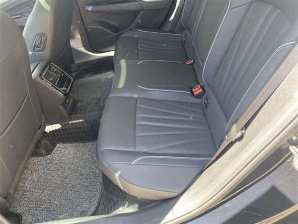 帕萨特 2023款 改款 380TSI 豪华版