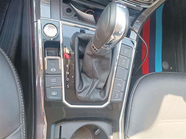 帕萨特 2017款 330TSI DSG御尊版