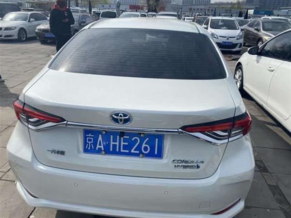 卡罗拉 2021款 双擎 1.8L E-CVT旗舰版
