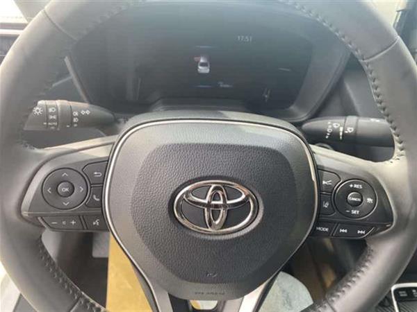 卡罗拉 2021款 双擎 1.8L E-CVT旗舰版