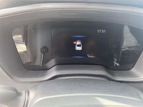 卡罗拉 2021款 双擎 1.8L E-CVT旗舰版