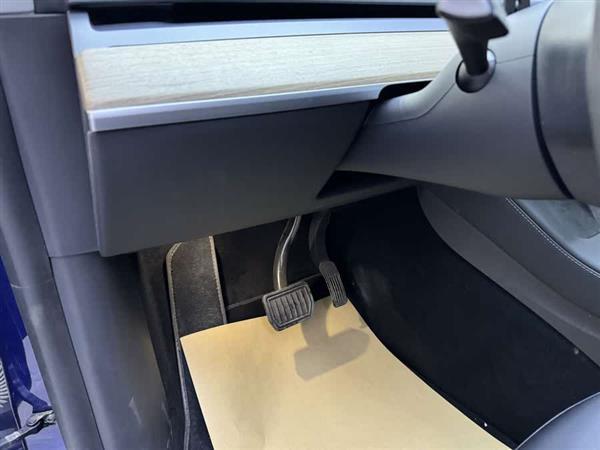 Model Y 2022款 长续航全轮驱动版