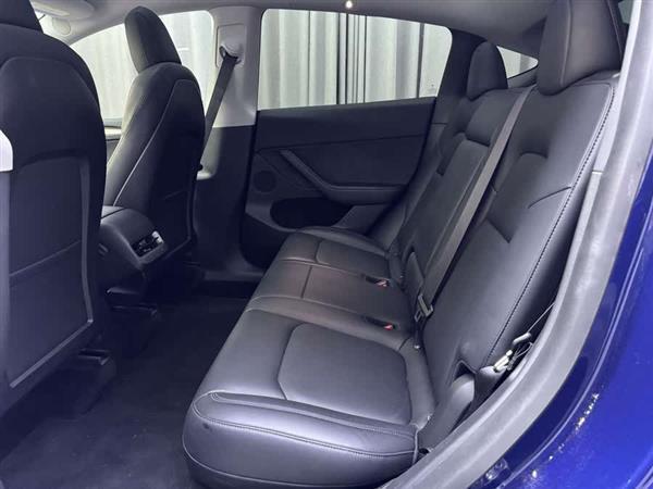 Model Y 2022款 长续航全轮驱动版