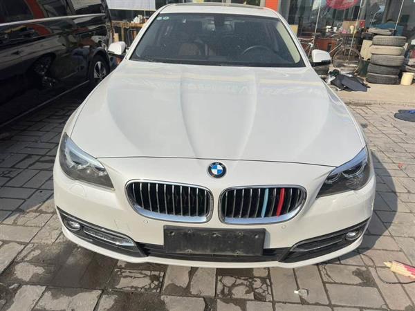 宝马5系 2014款 525Li 豪华设计套装