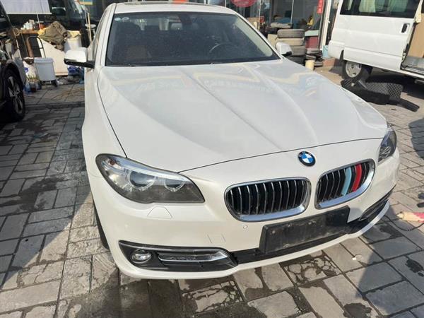 宝马5系 2014款 525Li 豪华设计套装