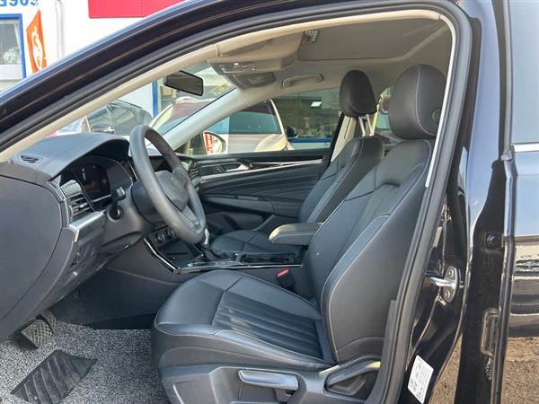 帕萨特 2022款 280TSI 商务版