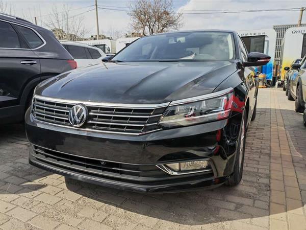 帕萨特 2015款 1.8TSI 自动尊荣版