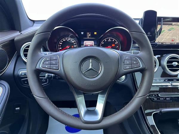 奔驰GLC 2018款 改款 GLC 260 4MATIC 豪华型