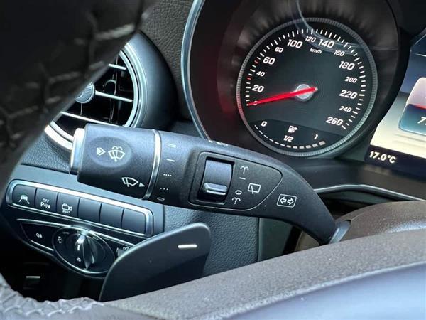 奔驰GLC 2018款 改款 GLC 260 4MATIC 豪华型